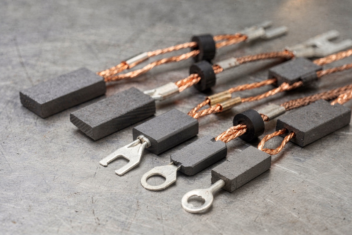 Replacement Carbon Brushes: Dimensions, Shunts, Terminals and How to Order